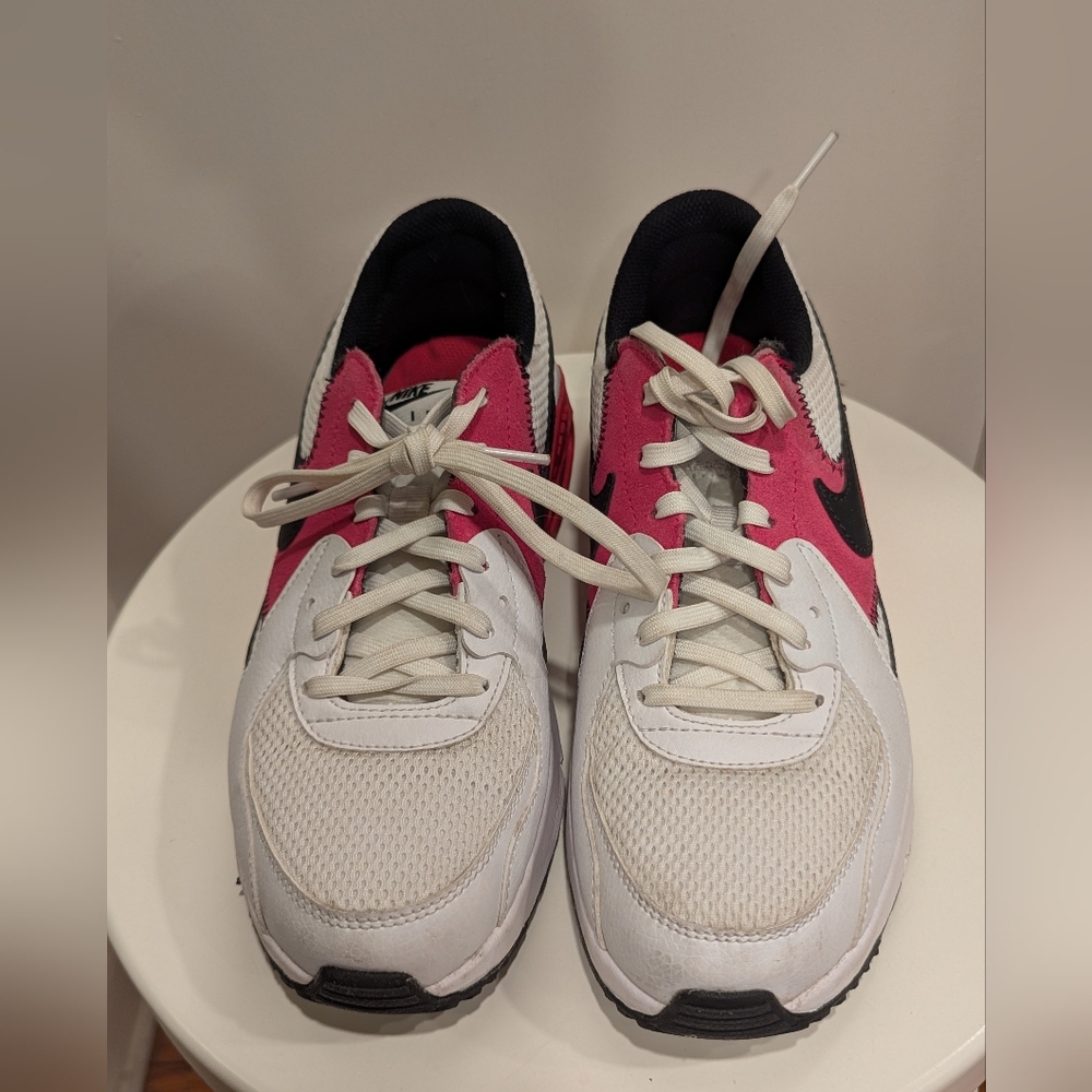 Nike Women Air Max Sneakers - White, Black, and Pink Size 7 - Picture 4 of 5